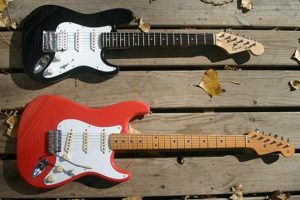 đàn guitar