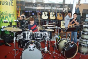 Kinh nghiệm chọn mua trống jazz chất lượng 2